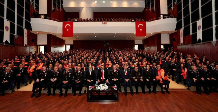 İçişleri Bakanı Çiftçi Subay ve Astsubay Adaylarıyla Buluştu