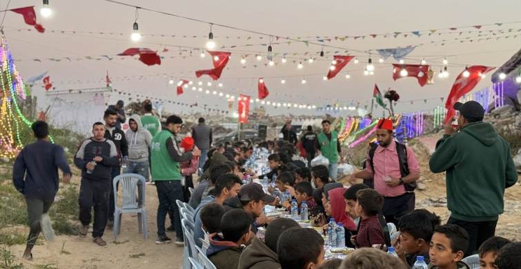 İDDEF, Gazze'de Morale İhtiyaç Duymayanlar İçin İftar Sofraları Kuruyor