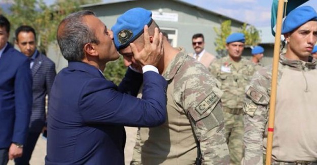 İdlib'e Gidecek Askerler Dualarla Yolcu Edildi!