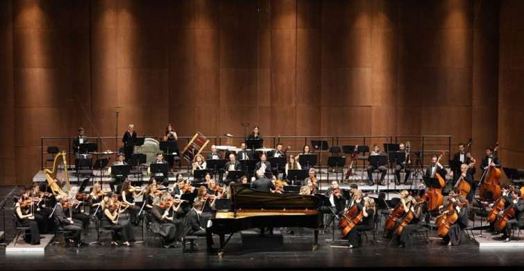 İDSO, 2025-2026 Sanat Sezonunu AKM'de Açtı
