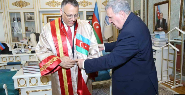 İğdır Üniversitesi Rektörüne Fahri Profesörlük Unvanı