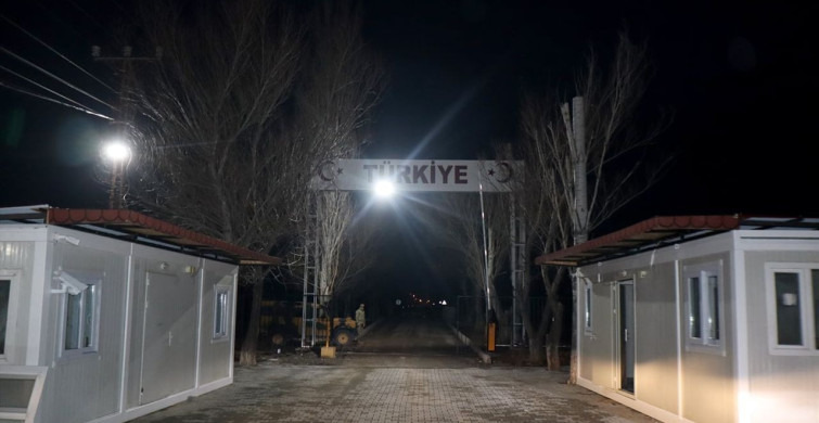 Iğdır Valisi Taşolar, Alican Sınır Kapısı'nda İncelemelerde Bulundu