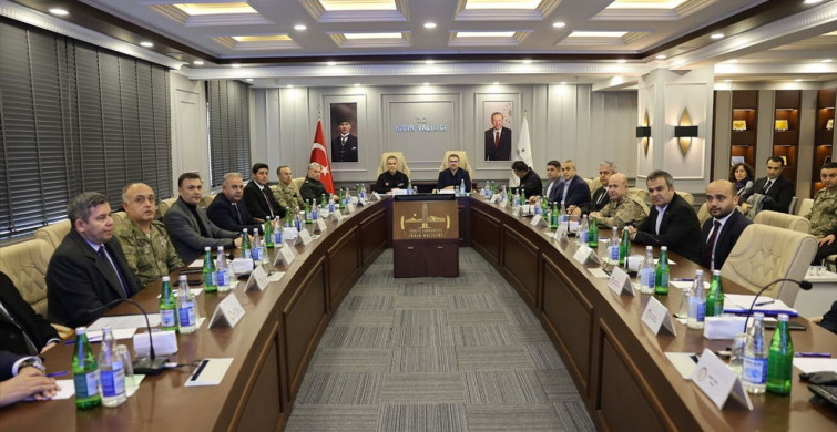 Iğdır Valisi Turan, Alican Sınır Kapısı'nda İncelemelerde Bulundu