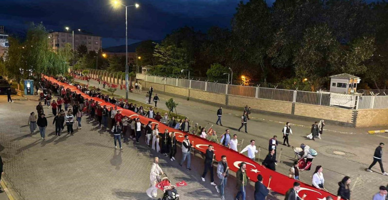 Iğdır'da Gençlik Yürüyüşü Coşkusu