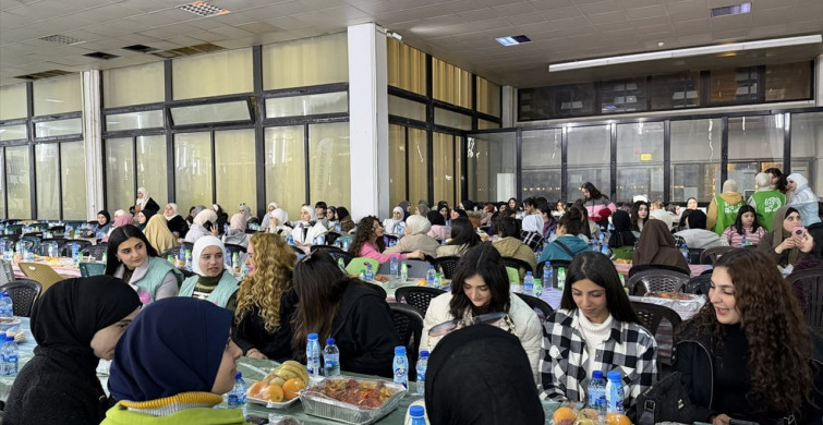 İHH, Lazkiye'de 1500 Öğrenciye İftar Verd