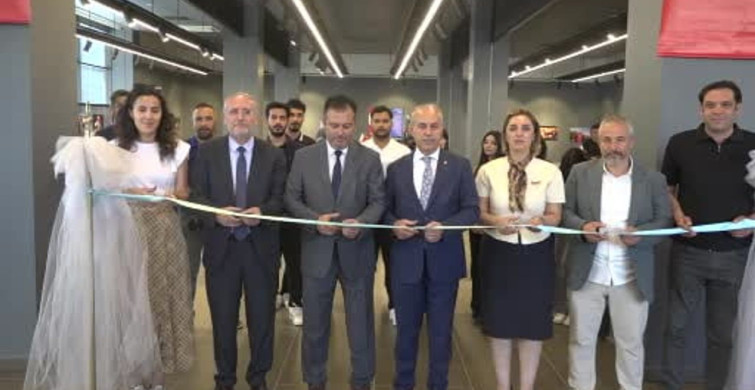 İhlas Haber Ajansı Gaziantep'te 15 Temmuz sergisi açtı