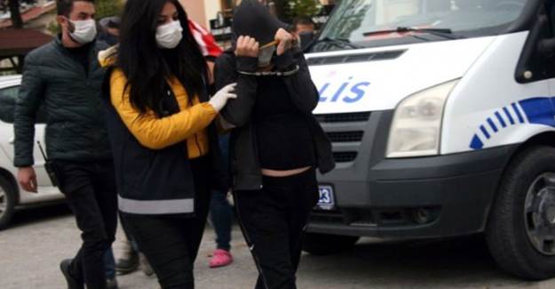İki Abla 15 Yaşındaki Kardeşlerini Para Karşılığında Pazarladı!