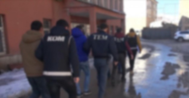 İki İlde Göçmen Kaçakçılığı Operasyonu! 154 Göçmen yakalandı.