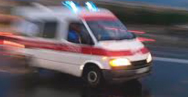 İki Otomobil Çarpıştı: 1 Ölü 5 Yaralı