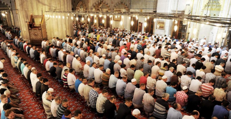 İlk teravih namazı hangi gün başlıyor, cuma mı cumartesi mi? Teravih namazı tarihi