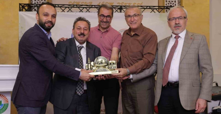 İlkadım Belediyesi'nden Ozanlar ve Şairler Buluşması