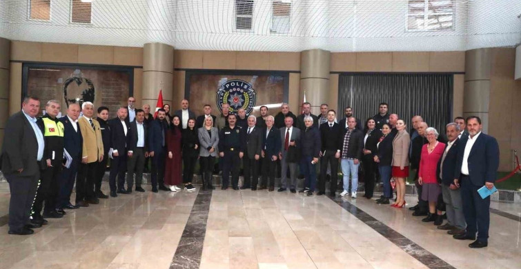 İlkadım Muhtarlarıyla Güvenlik Toplantısı
