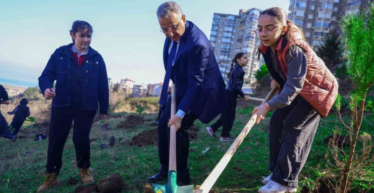 İlkadım'da Fidan Dikim Etkinliği: Doğaya Sahip Çıkmak Hepimizin Görevi