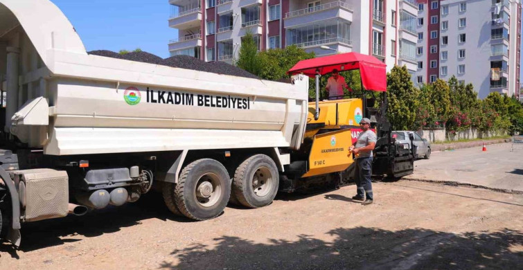 İlkadım'da yol yapım ve yenileme çalışmaları sürüyor