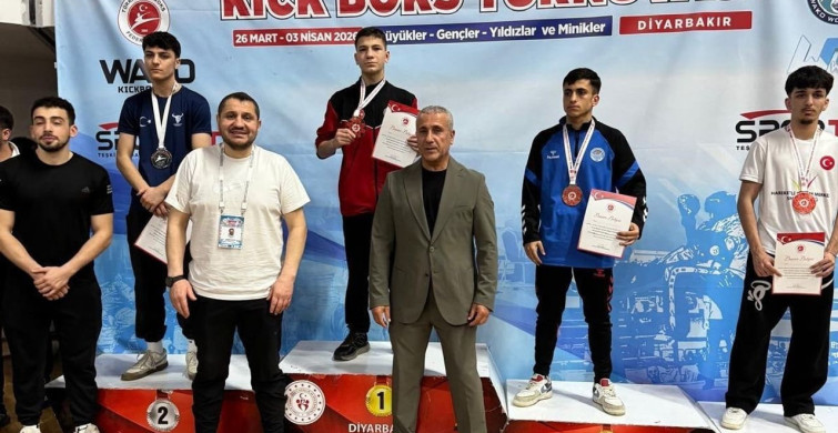 İlkadımlı Sporcular Turnuvalardan 12 Madalya İle Döndü