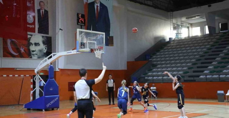 İnegöl Belediyespor U12 Kız Basketbol Takımı Bursa'da Üçüncü Oldu