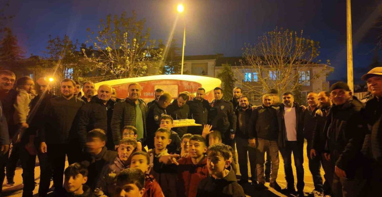 İnegöl'de Polis Teşkilatı'nın 181. Yılı Sürpriz Kutlama ile Anıldı