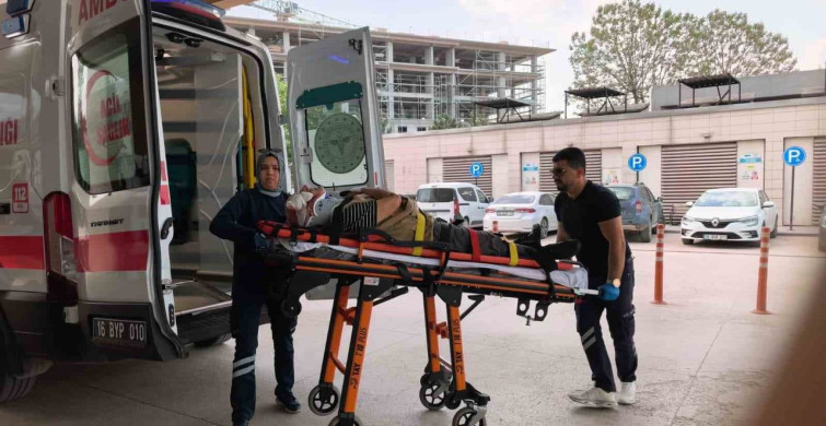 İnegöl'de Servis Minibüsü Yaşlı Adamı Yaraladı