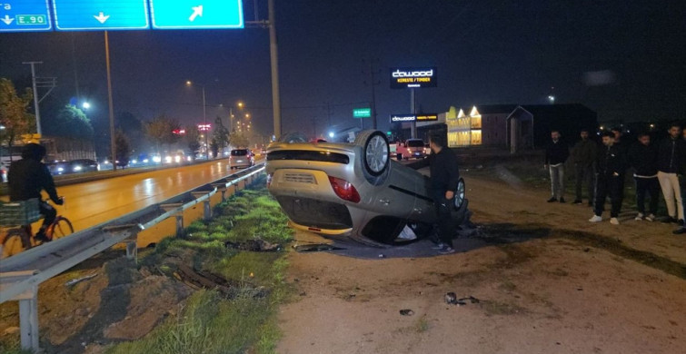 İnegöl'de Takla Atan Otomobilde İki Yaralı