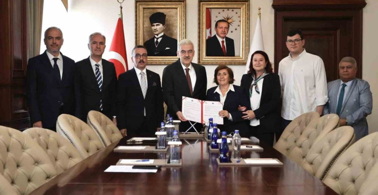 İnegöl'e yeni aile sağlığı merkezi için protokol imzalandı
