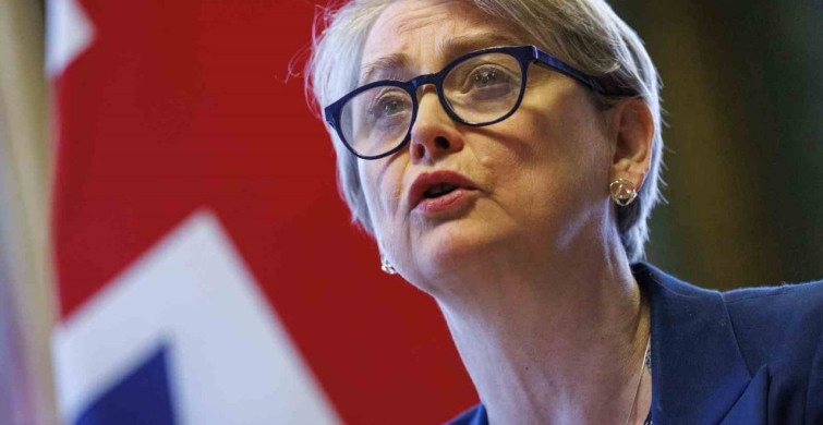 İngiltere Dışişleri Bakanı'ndan Lübnan Açıklaması