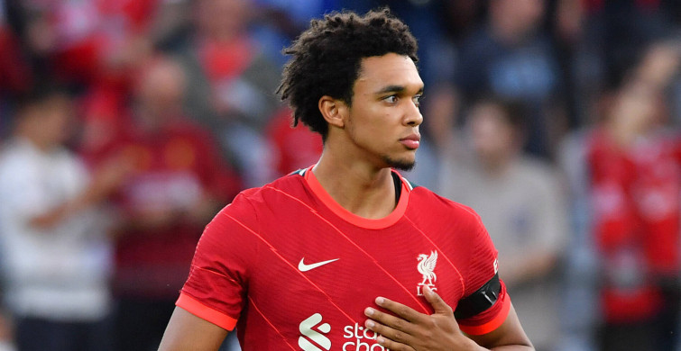İngiltere Premier Lig'de Ayın Futbolcusu Liverpoollu Trent Alexander- Arnold Seçildi!