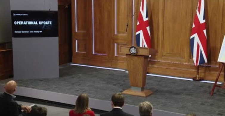 İngiltere Savunma Bakanı Healey'den Rusya'ya Denizaltı Operasyonları Uyarısı