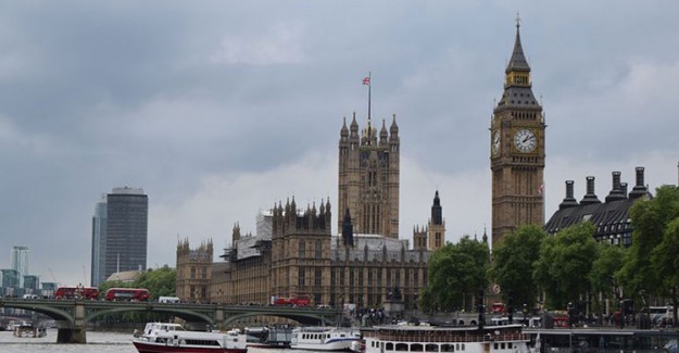 İngiltere'de Anlaşmasız Brexit'i Zorlaştıracak Teklif Kabul Edildi