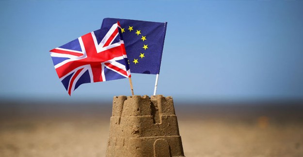 İngiltere'de Brexit'in İptal Edilmesi İçin Açılan İmza Kampanyasına Katılım 5 Milyonu Aştı