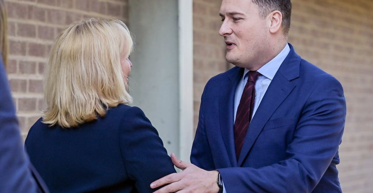 İngiltere'de Kent Üniversitesi'nde Menenjit Salgını: 2 Kayıp