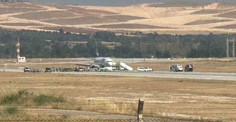 İniş takımı arızalanan SunExpress uçağı Gaziantep'te paniğe neden oldu