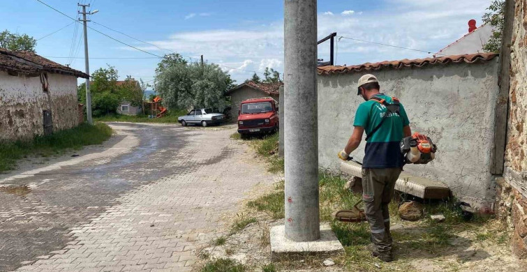 İnönü Belediyesi Çevre Düzenleme Çalışmalarını Sürdürüyor