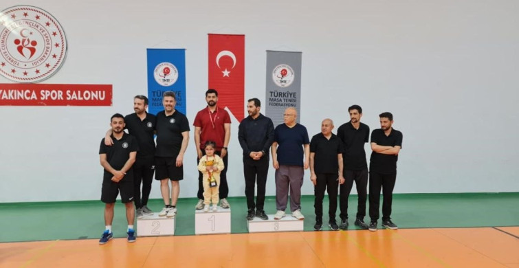 İnönü Üniversitesi Masa Tenisi Kurumlar Ligi'nde İkinci Oldu