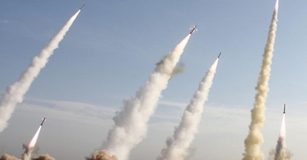 Irak'ta ABD Askerlerinin Bulunduğu Üsse Füze Saldırısı