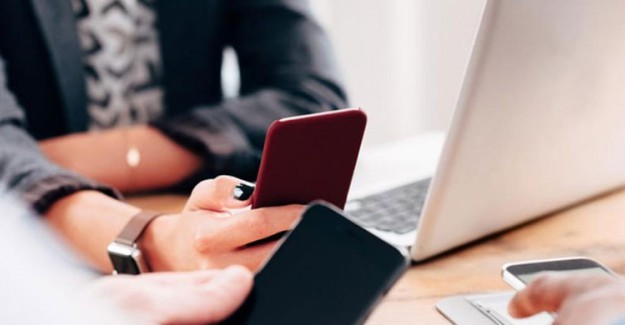 İran ile Güney Kore Arasında 'Akıllı Telefon' Krizi 