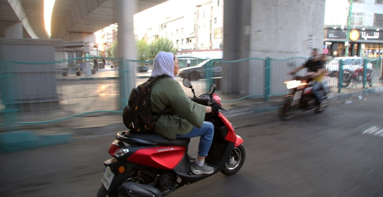 İran'da Kadınlar için Motosiklet Ehliyeti Talebi Artıyor