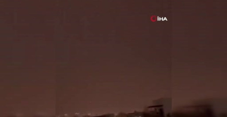 İran'dan Fırlatılan Balistik Füzenin İsrail'e Düşüşü Kameralarda