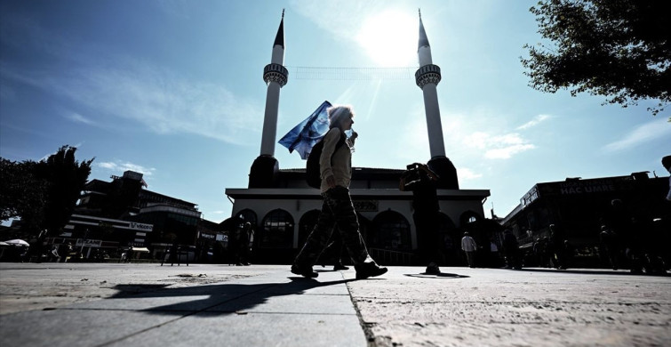 İranlı Aktivist Somayeh Moghadam Gazze Destek Yürüyüşüne Düzce'de Devam Ediyor