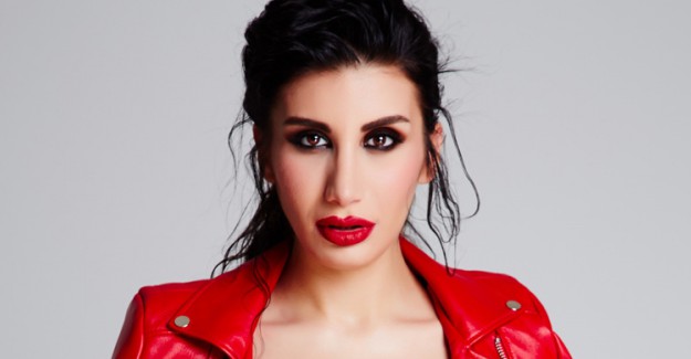 İrem Derici Ateş Püskürdü!