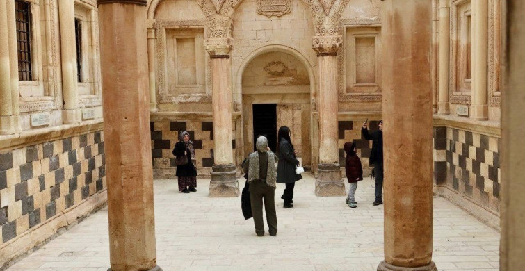 İshak Paşa Sarayı: Selçuklu İzleriyle Tarihin İhtişamı