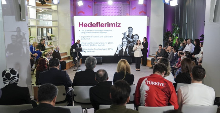 İşitme Engellilerden 'Eller Konuşur' Projesine Destek