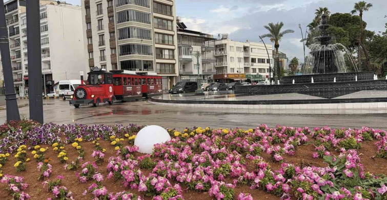 İskenderun Sahili Nostaljik Treniyle Canlanıyor