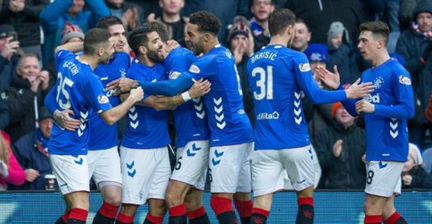 İskoç Derbisinde Rangers Güldü