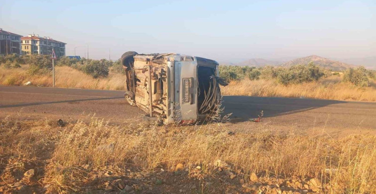 İslahiye'de otomobil ile hafif ticari aracın çarpışması sonucu 6 yaralı