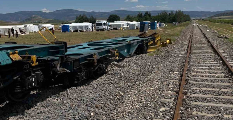 İslahiye'de Tren Vagonları Kontrolden Çıktı
