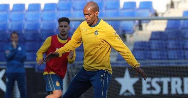 İspanya Basını Fenerbahçe'nin Yeni Stoperini Açıkladı
