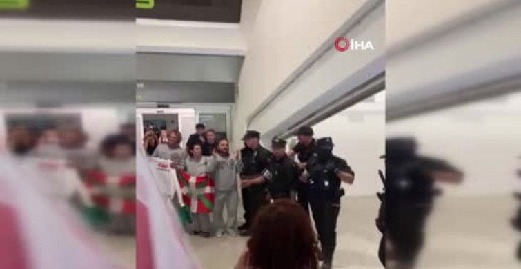 İspanya'da Küresel Sumud Filosu Aktivistlerine Polis Müdahalesi