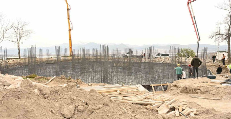 Isparta'da Çünür Tepesi'nde Yeni Sosyal Tesis İnşaatı Başladı