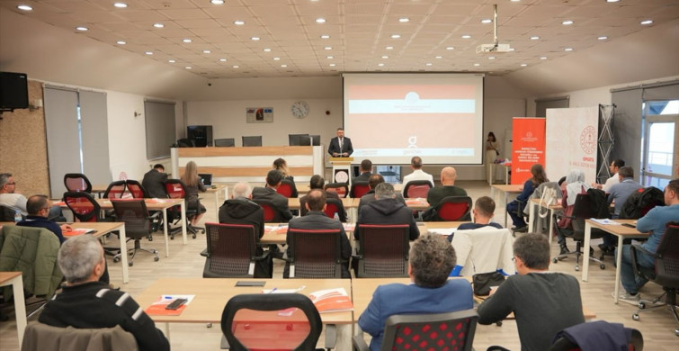 Isparta'da Genç Tekno-Bilişim Çalıştayı Başladı