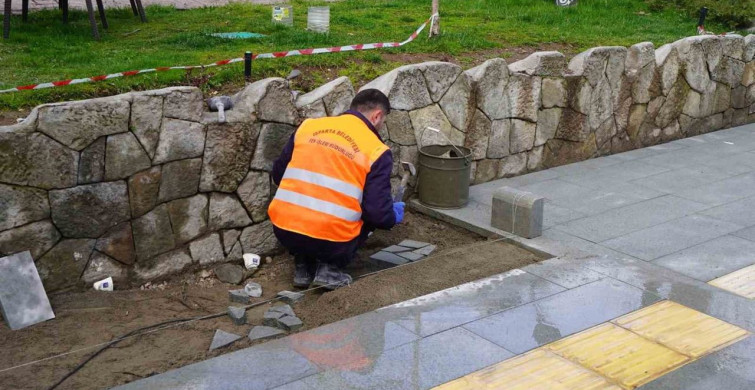 Isparta'da Kaldırım Yenileme Çalışmaları Başladı